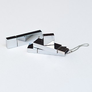  UM 13\USB